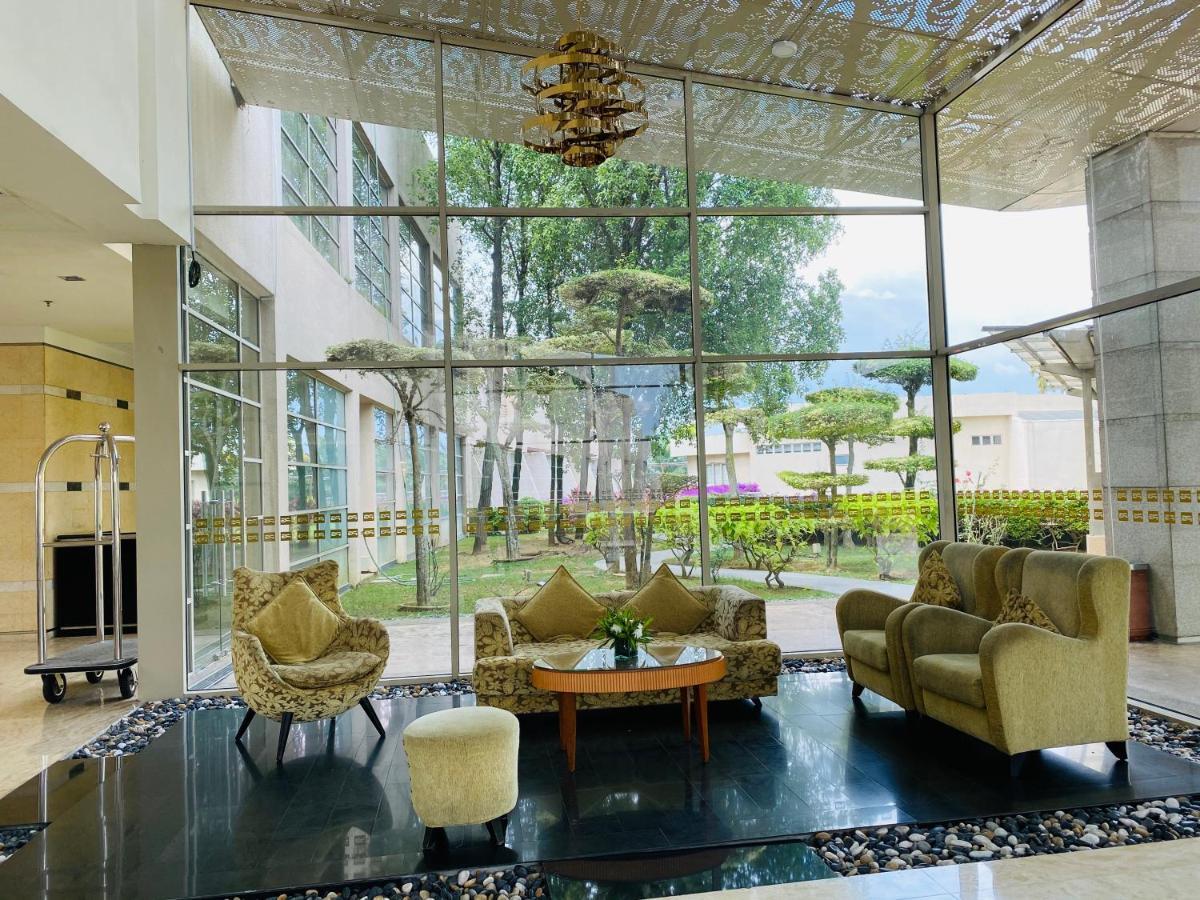 PULSE GRANDE Hotel Putrajaya Bagian luar foto